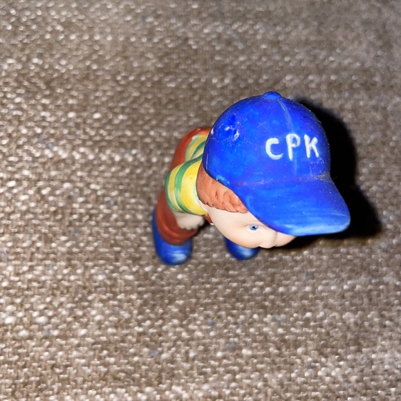 Cabbage Patch Kids PLAY BALL boy in baseball hat porcelain figurine vintage - Picture 2 of 5